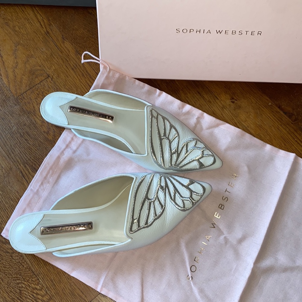 Sophia Webster White Leather Butterfly Embroidered Accent Mule 37 original box